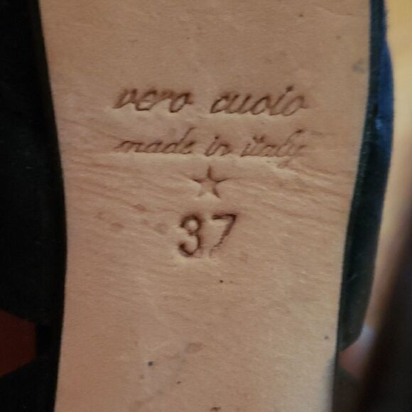 Ron Donovan Heels  - Picture 9 of 9